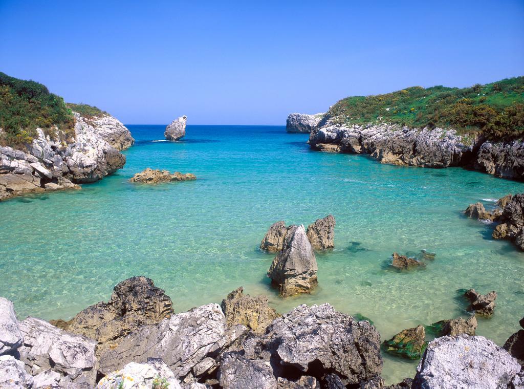 Hotel Puerto Rico Llanes Kültér fotó